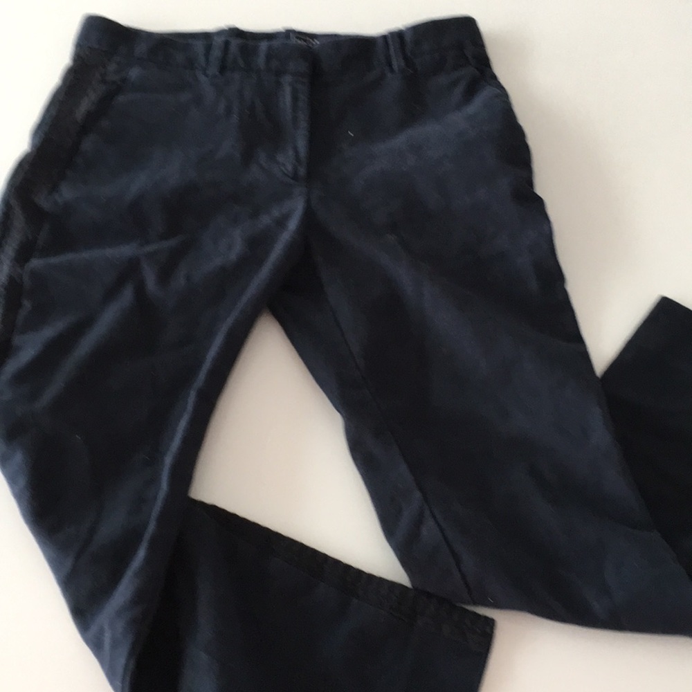 Navy cropped pants from Gap